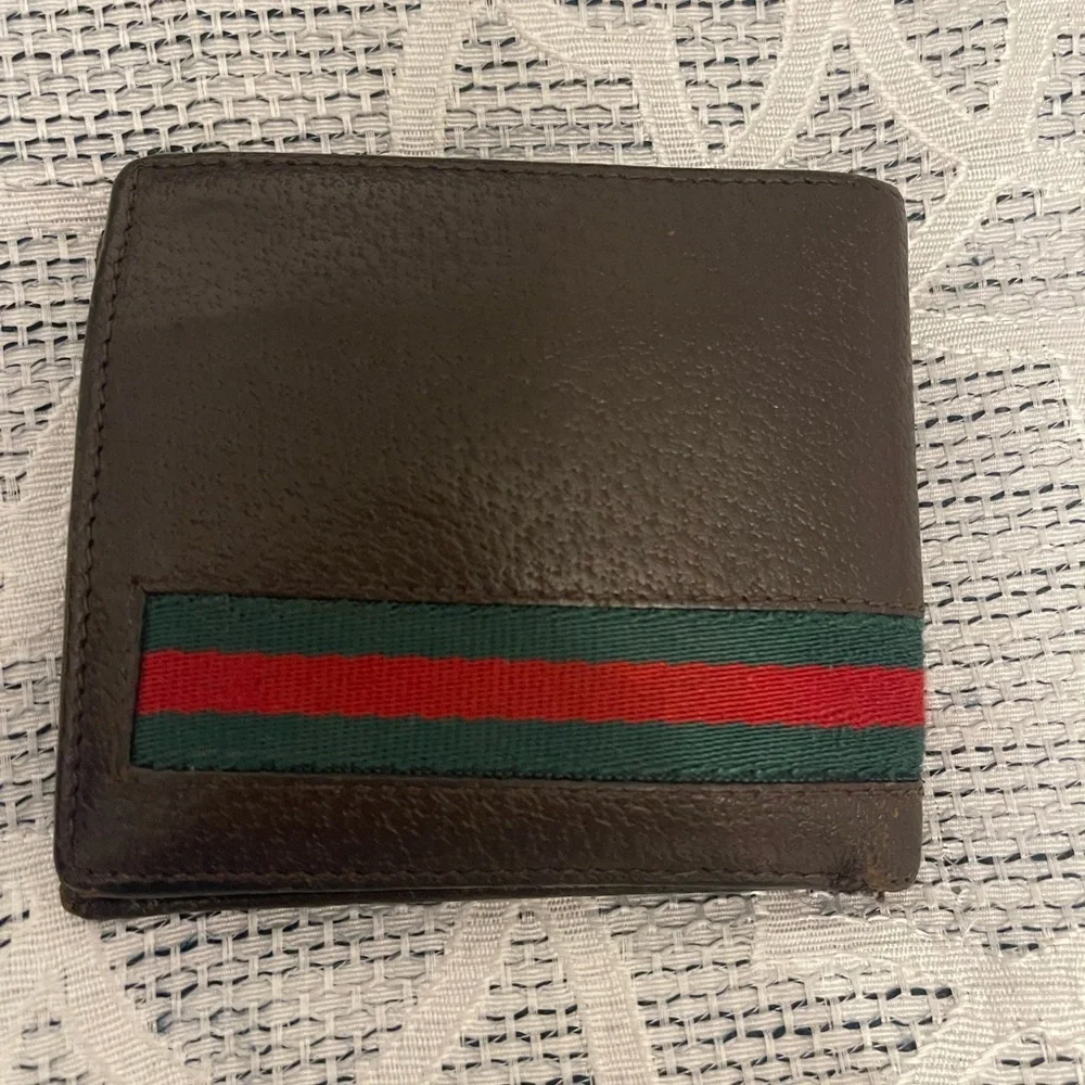 Authentic Gucci GG Stripe Bi-Fold Wallet